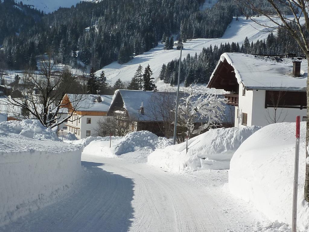 Ferienwohnungen Durst Roswitha Schattwald Exterior foto